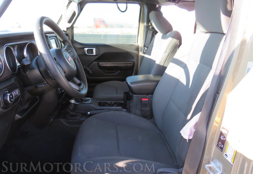 2020 Jeep Gladiator - Image 26