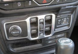 2018 Jeep Wrangler Unlimited - Image 39