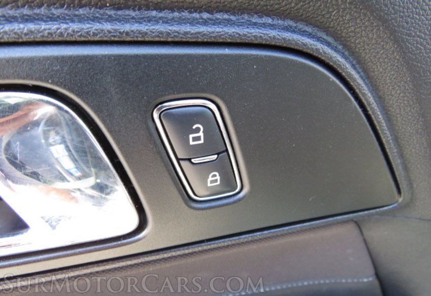 2017 Ford Mustang - Image 29