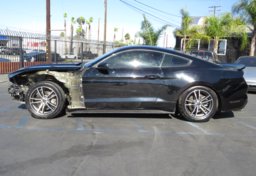 2017 Ford Mustang - Image 5