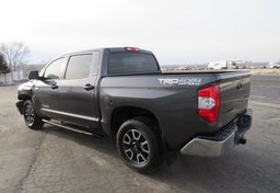 2018 Toyota Tundra 4WD - Image 5