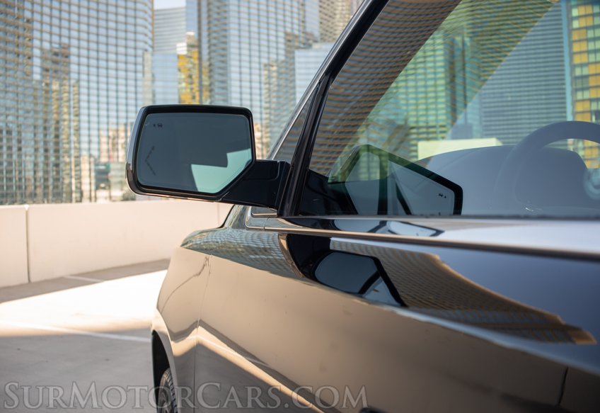 2015 Chevrolet Suburban - Image 20