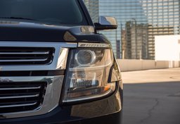 2015 Chevrolet Suburban - Image 4