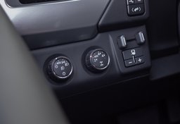 2015 Chevrolet Suburban - Image 50