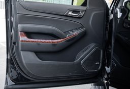 2015 Chevrolet Suburban - Image 23