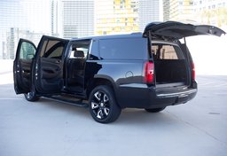 2015 Chevrolet Suburban - Image 19