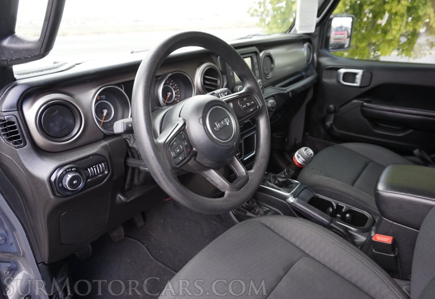 2020 Jeep Wrangler - Image 34