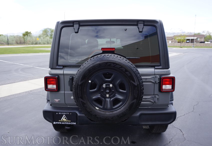 2020 Jeep Wrangler - Image 13