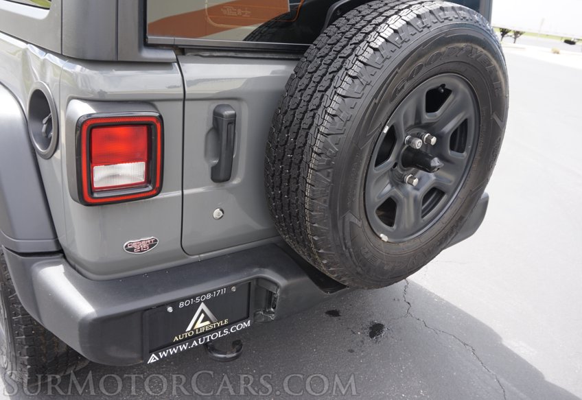 2020 Jeep Wrangler - Image 17