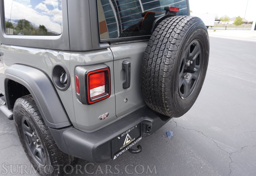 2020 Jeep Wrangler - Image 23