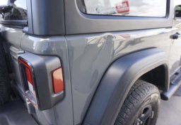 2020 Jeep Wrangler - Image 25