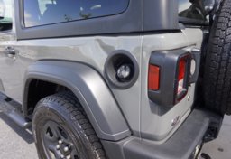 2020 Jeep Wrangler - Image 28