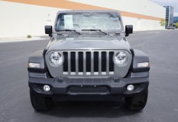 2020 Jeep Wrangler - Image 12
