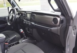 2020 Jeep Wrangler - Image 36