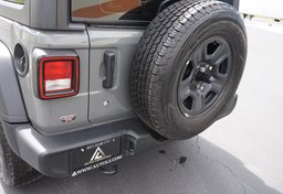 2020 Jeep Wrangler - Image 17