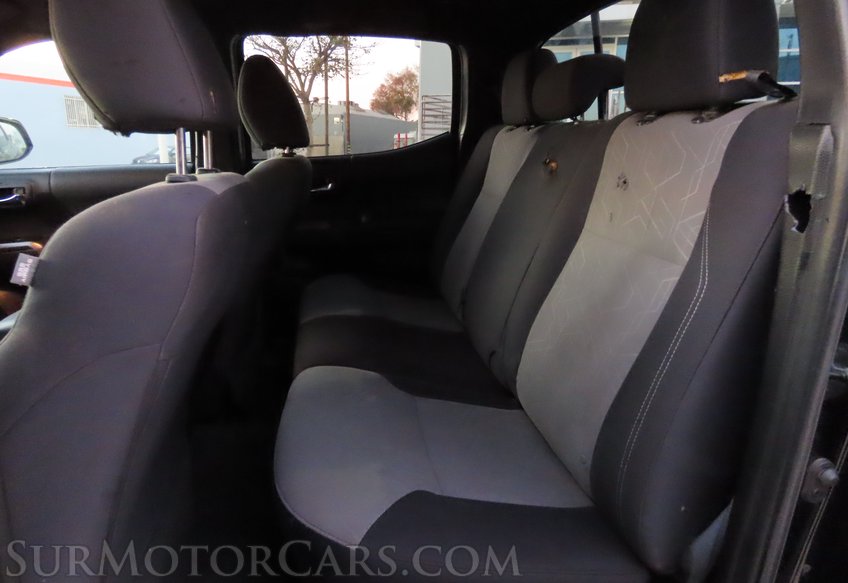 2023 Toyota Tacoma 4x4 TRD Off-Road - Image 33