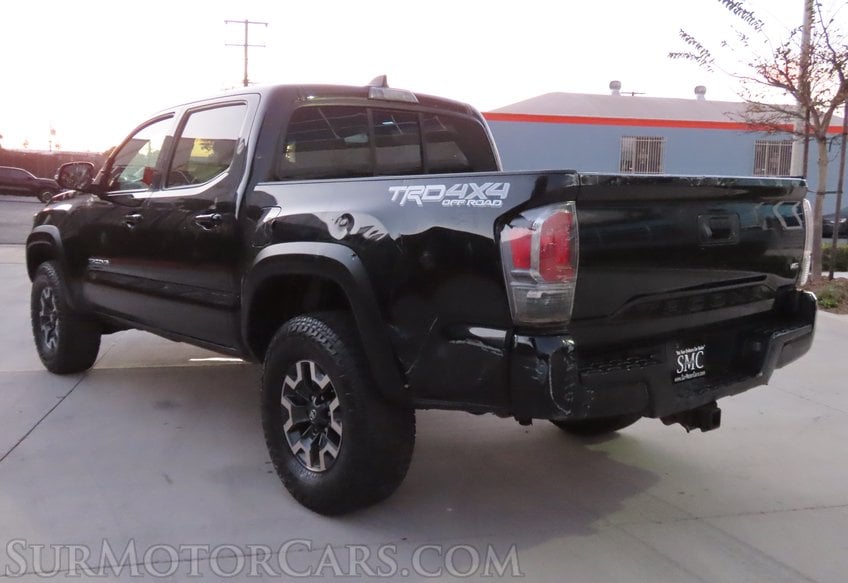 2023 Toyota Tacoma 4x4 TRD Off-Road - Image 9