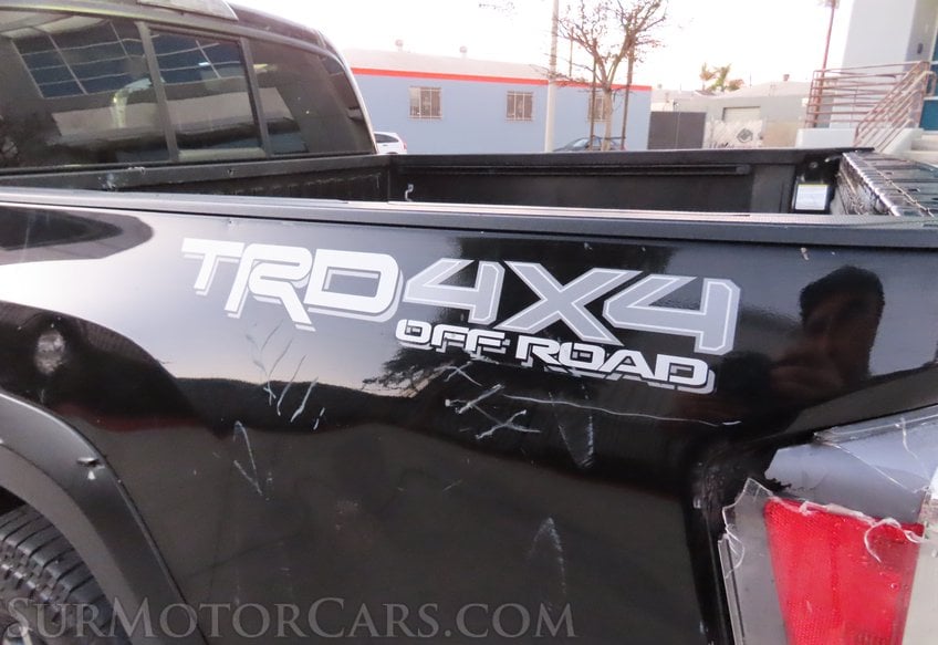 2023 Toyota Tacoma 4x4 TRD Off-Road - Image 16