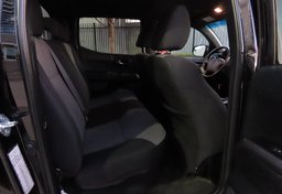 2023 Toyota Tacoma 4x4 TRD Off-Road - Image 28