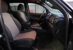 2023 Toyota Tacoma 4x4 TRD Off-Road - Image 24