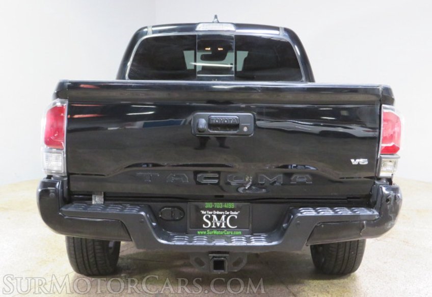 2022 Toyota Tacoma - Image 11