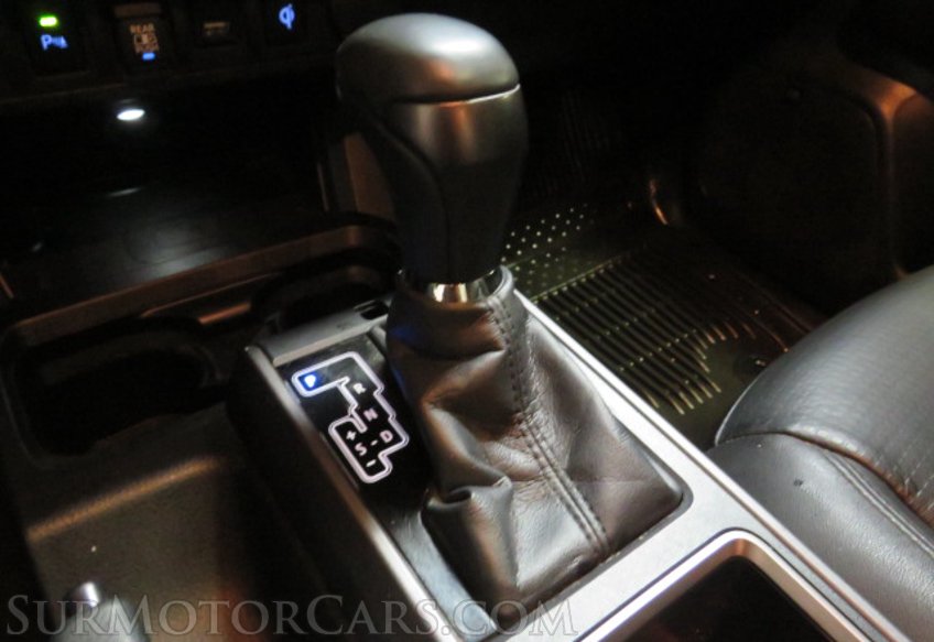 2022 Toyota Tacoma - Image 48