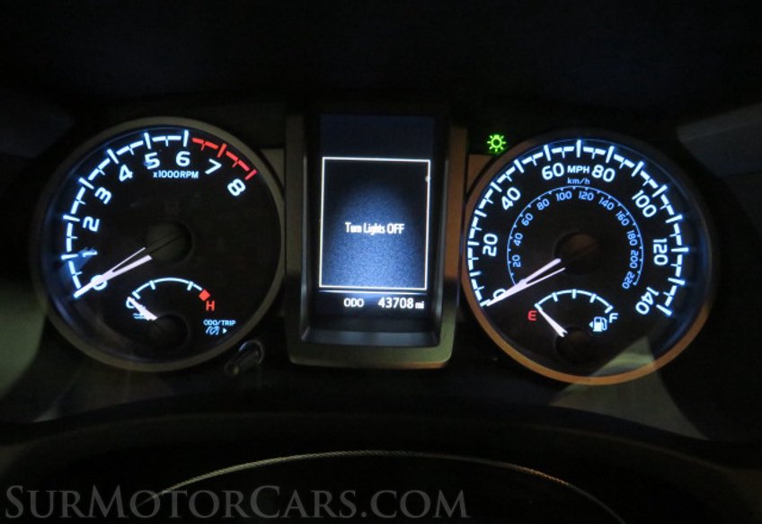 2022 Toyota Tacoma - Image 40