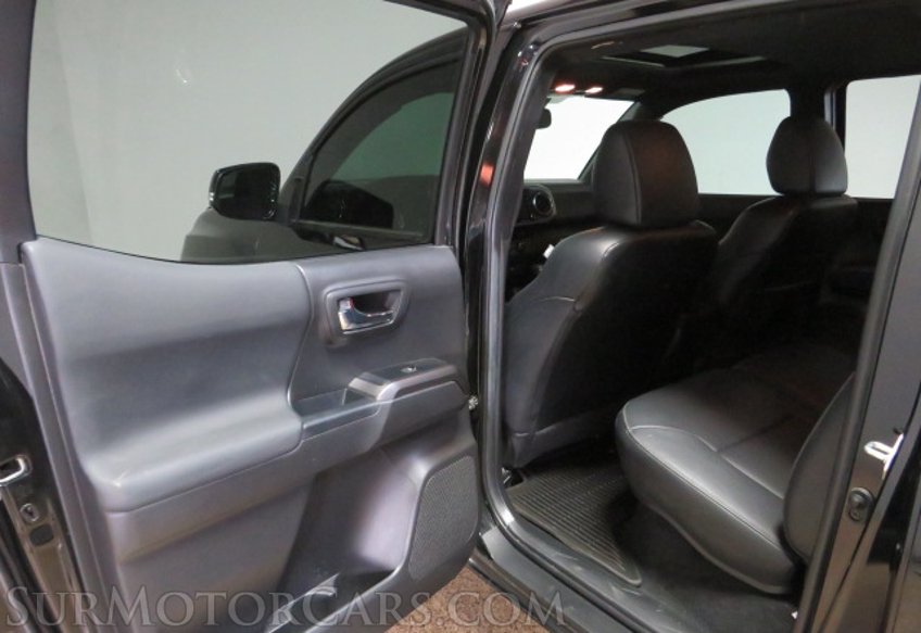 2022 Toyota Tacoma - Image 24