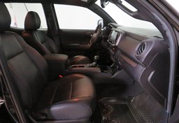 2022 Toyota Tacoma - Image 31