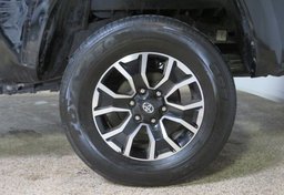 2022 Toyota Tacoma - Image 21