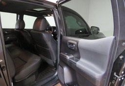 2022 Toyota Tacoma - Image 25