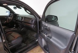 2022 Toyota Tacoma - Image 23