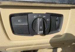 2014 BMW 3 Series - Image 37