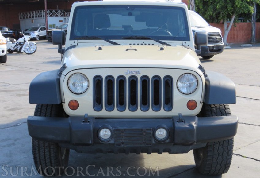 2011 Jeep Wrangler - Image 9