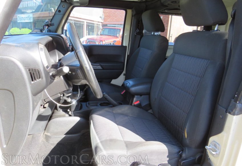 2011 Jeep Wrangler - Image 18