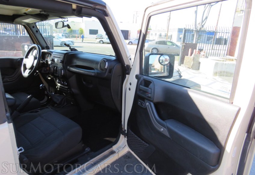 2011 Jeep Wrangler - Image 17