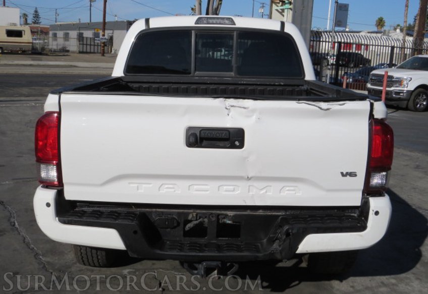 2016 Toyota Tacoma - Image 12