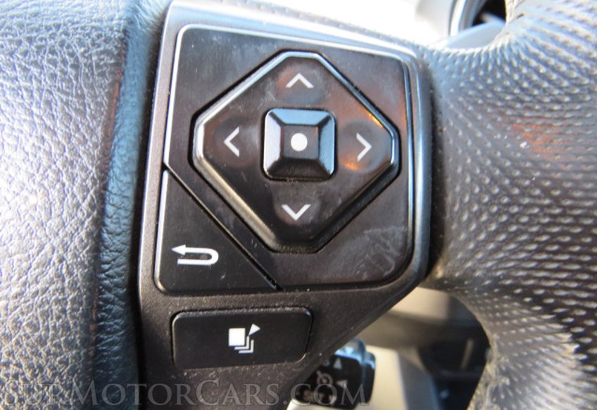 2016 Toyota Tacoma - Image 32