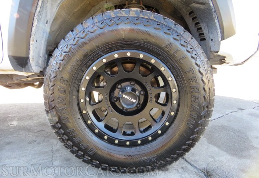 2016 Toyota Tacoma - Image 48