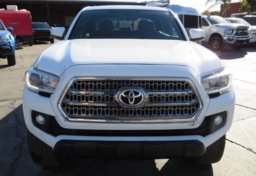 2016 Toyota Tacoma - Image 11