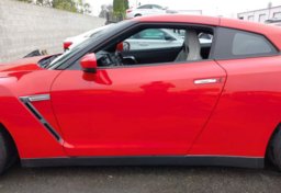 2009 Nissan GT-R - Image 4