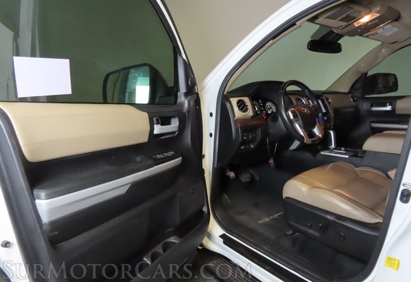 2021 Toyota Tundra - Image 21