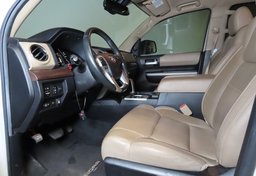 2021 Toyota Tundra - Image 29