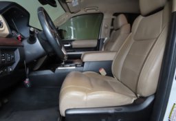 2021 Toyota Tundra - Image 25