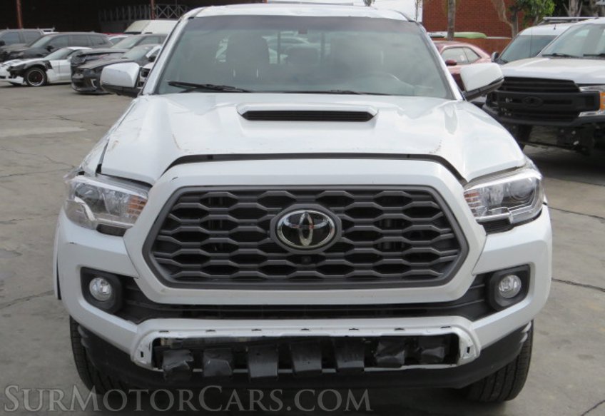 2023 Toyota Tacoma 4WD - Image 11