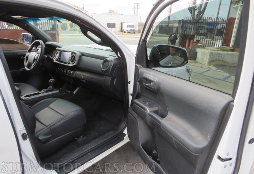 2023 Toyota Tacoma 4WD - Image 21