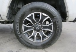 2023 Toyota Tacoma 4WD - Image 19