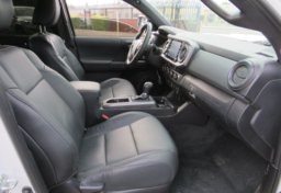 2023 Toyota Tacoma 4WD - Image 24