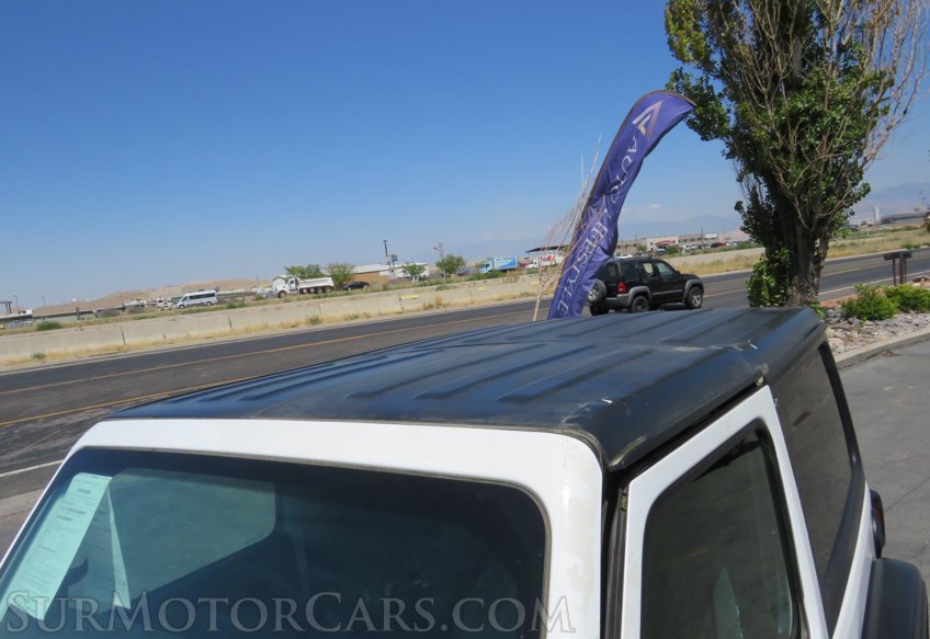 2021 Jeep Wrangler - Image 19