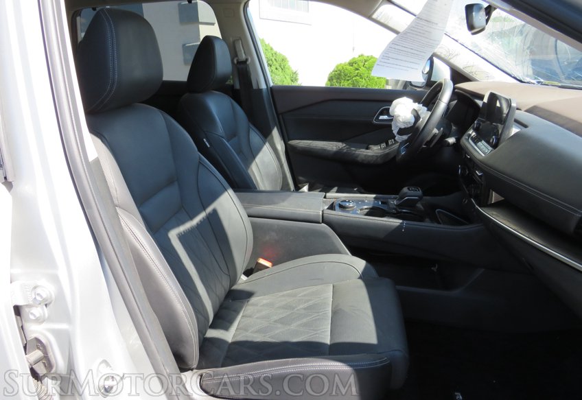 2021 Nissan Rogue - Image 24